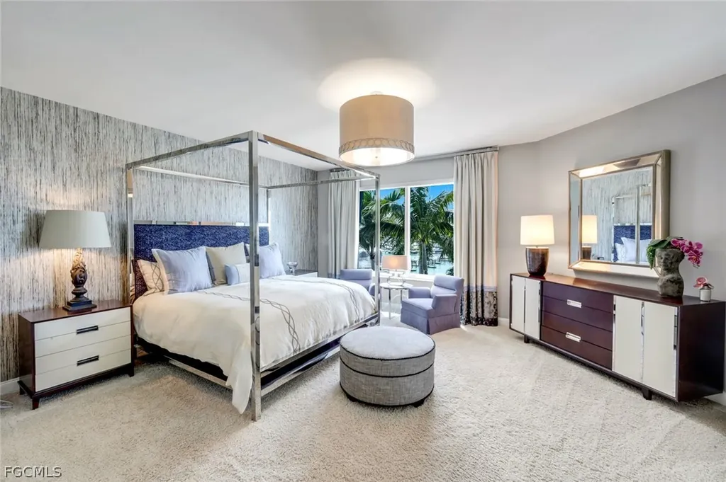 13675 Vanderbilt Drive Naples FL 34110