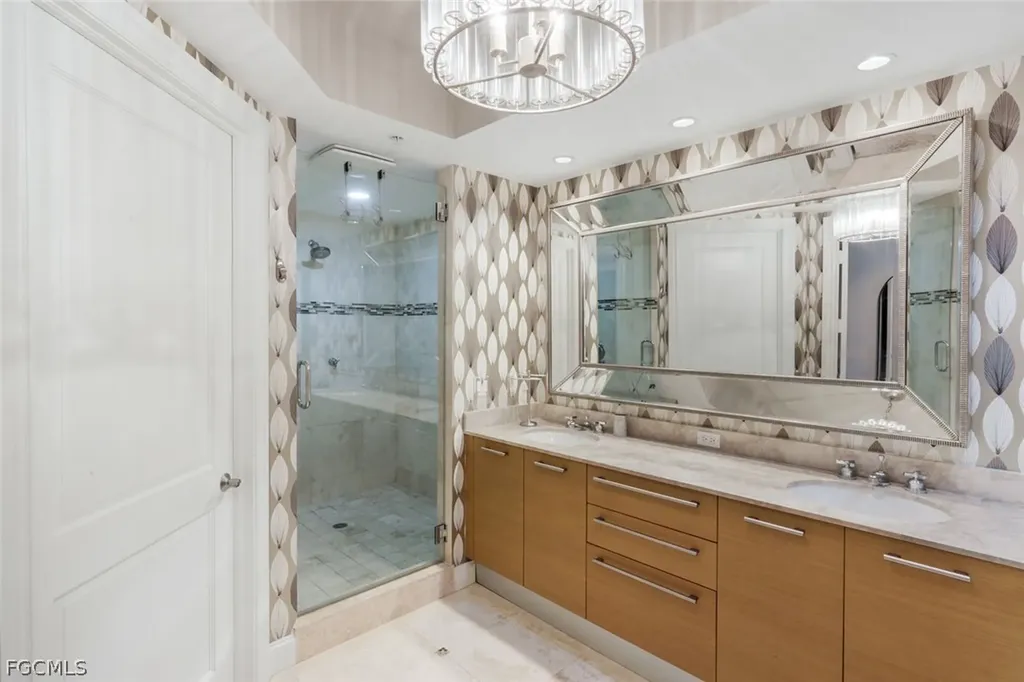 13675 Vanderbilt Drive Naples FL 34110