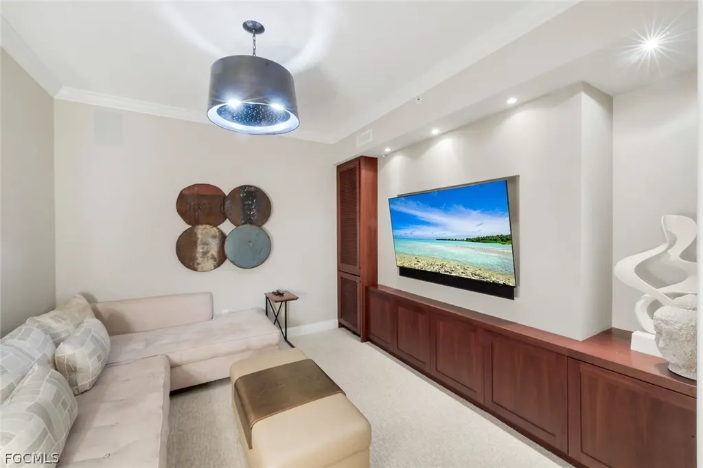 13675 Vanderbilt Drive Naples FL 34110