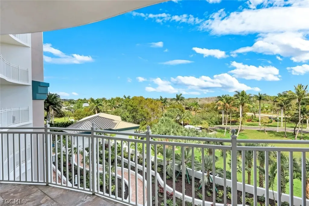 13675 Vanderbilt Drive Naples FL 34110