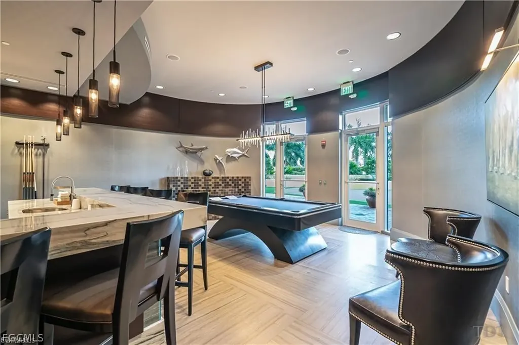 13675 Vanderbilt Drive Naples FL 34110