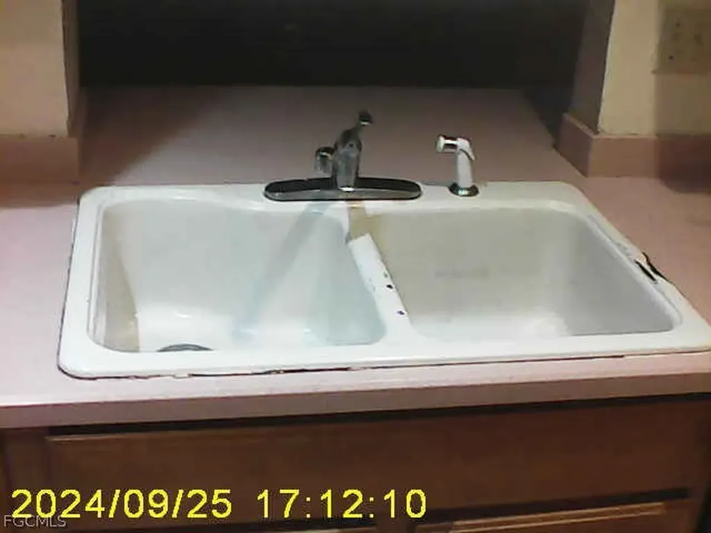 100 Sebring Circle Lehigh Acres FL 33936