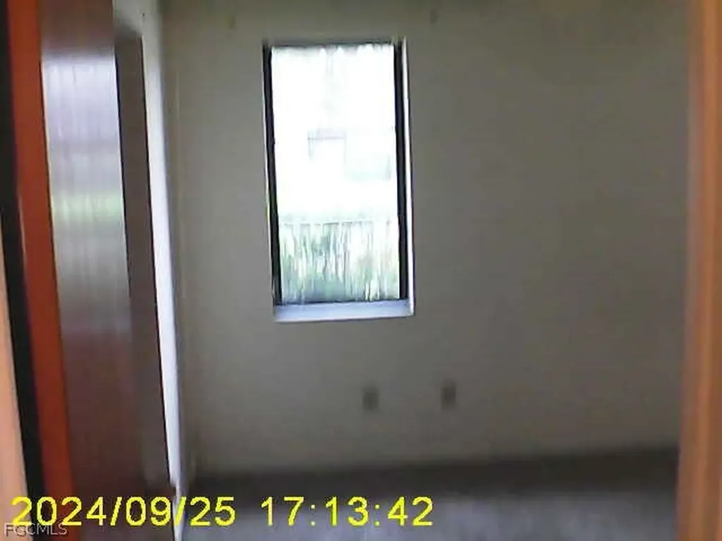 100 Sebring Circle Lehigh Acres FL 33936