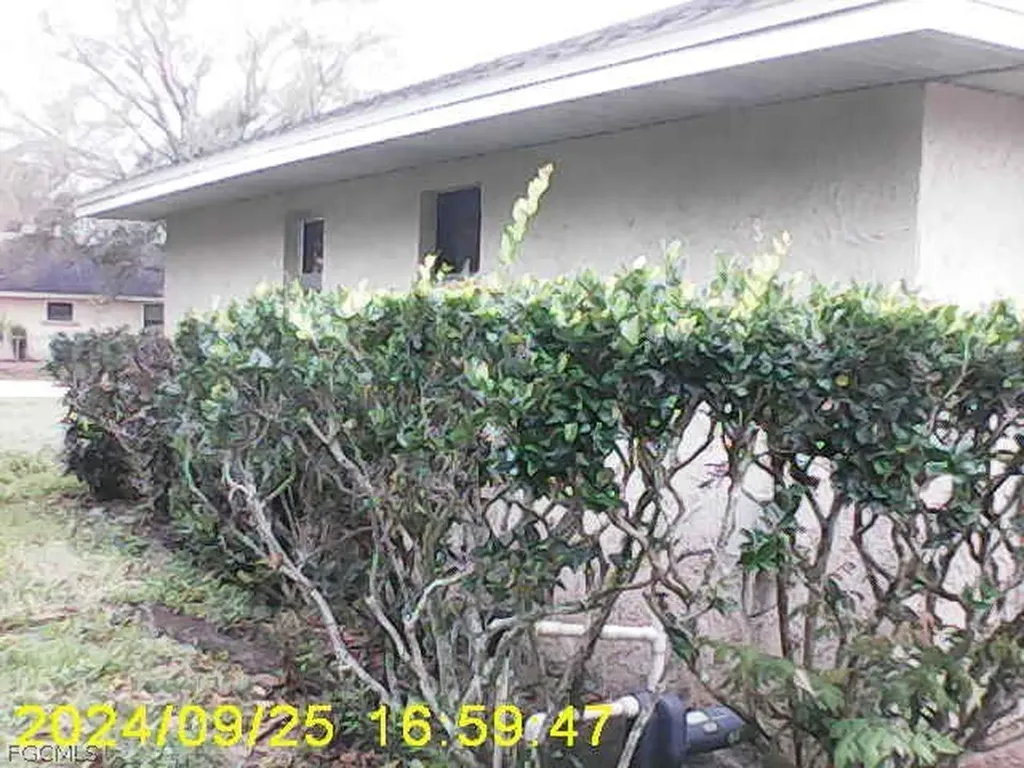 100 Sebring Circle Lehigh Acres FL 33936