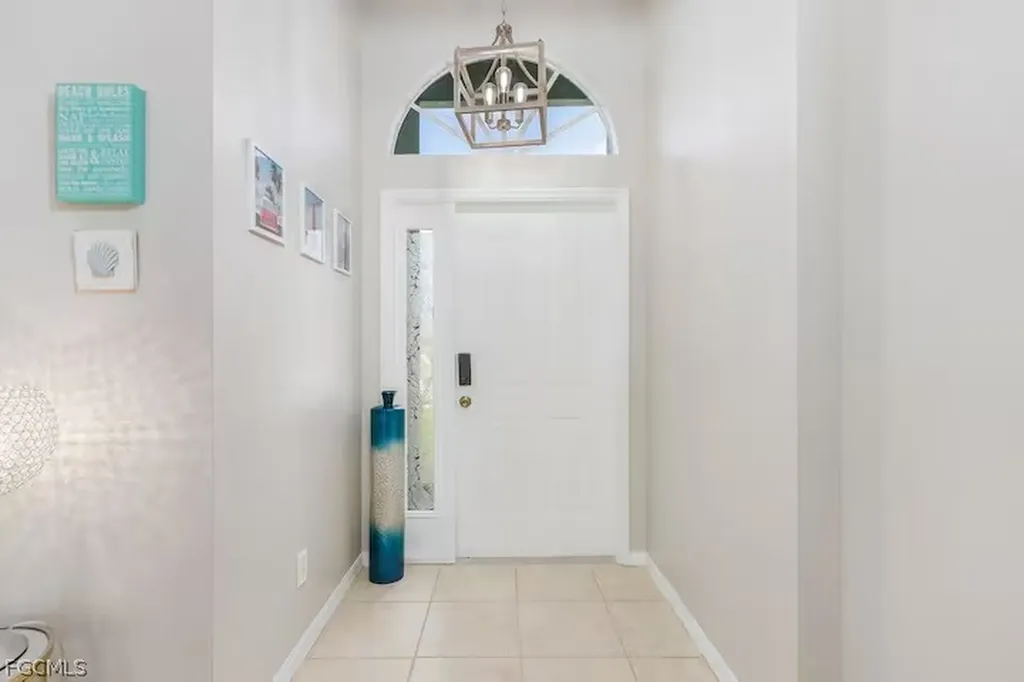 2705 SW 11th Place Cape Coral FL 33914