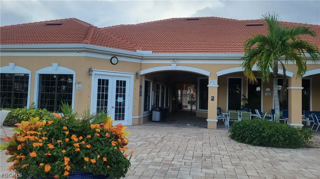 1800 Concordia Lake Circle Cape Coral FL 33909
