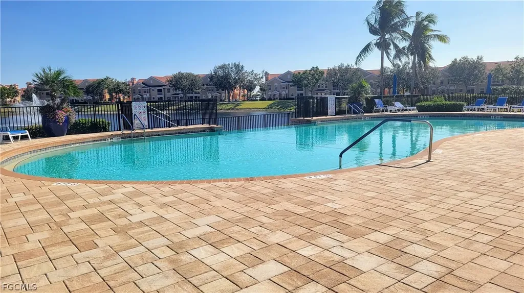 1800 Concordia Lake Circle Cape Coral FL 33909