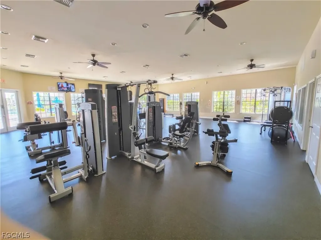 1800 Concordia Lake Circle Cape Coral FL 33909