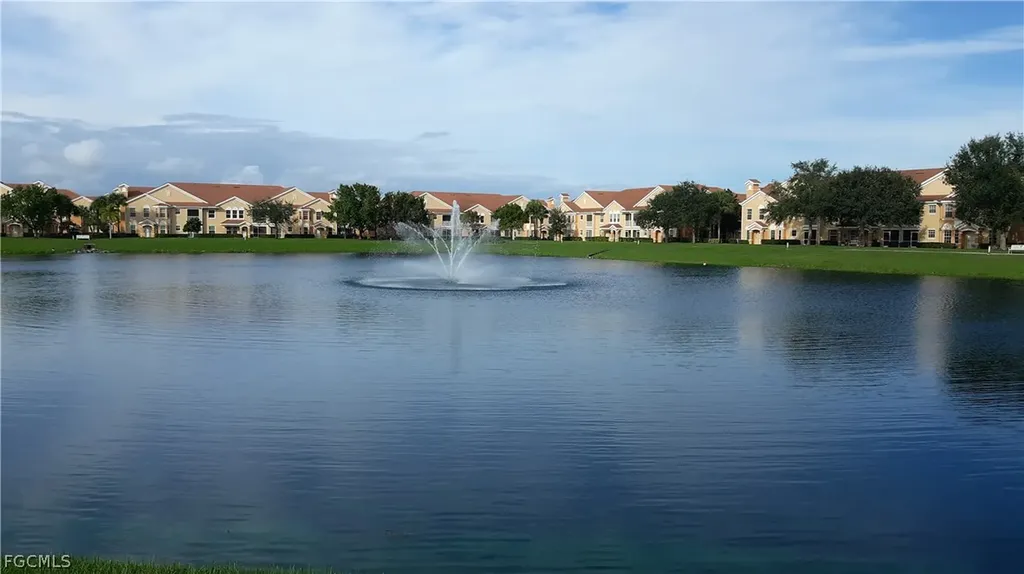1800 Concordia Lake Circle Cape Coral FL 33909