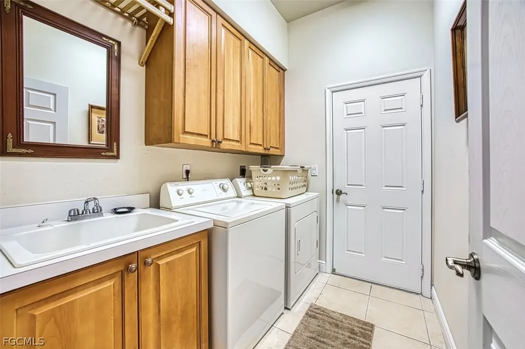14074 Bently Circle Fort Myers FL 33912