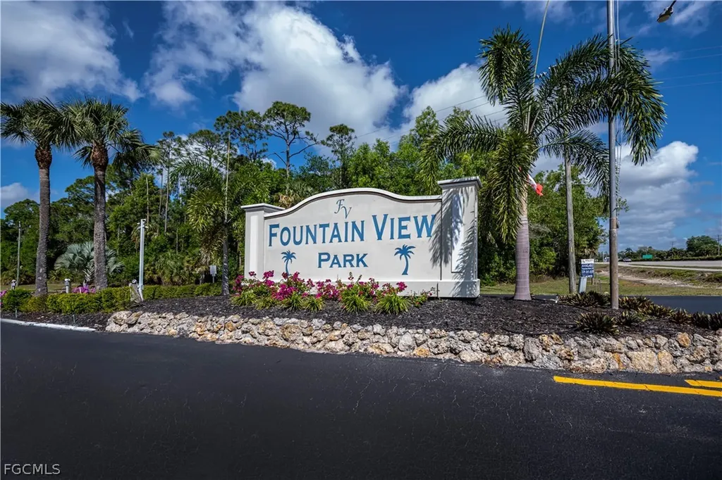 25 La Fonda Lane North Fort Myers FL 33903