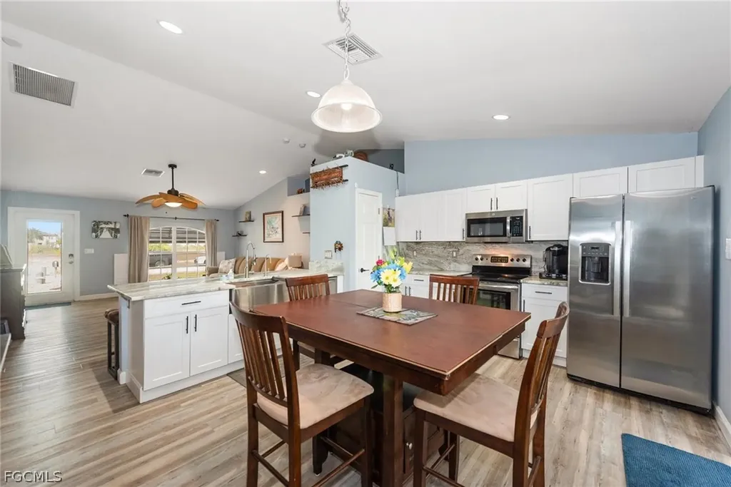 2939 NW 4th Place Cape Coral FL 33993