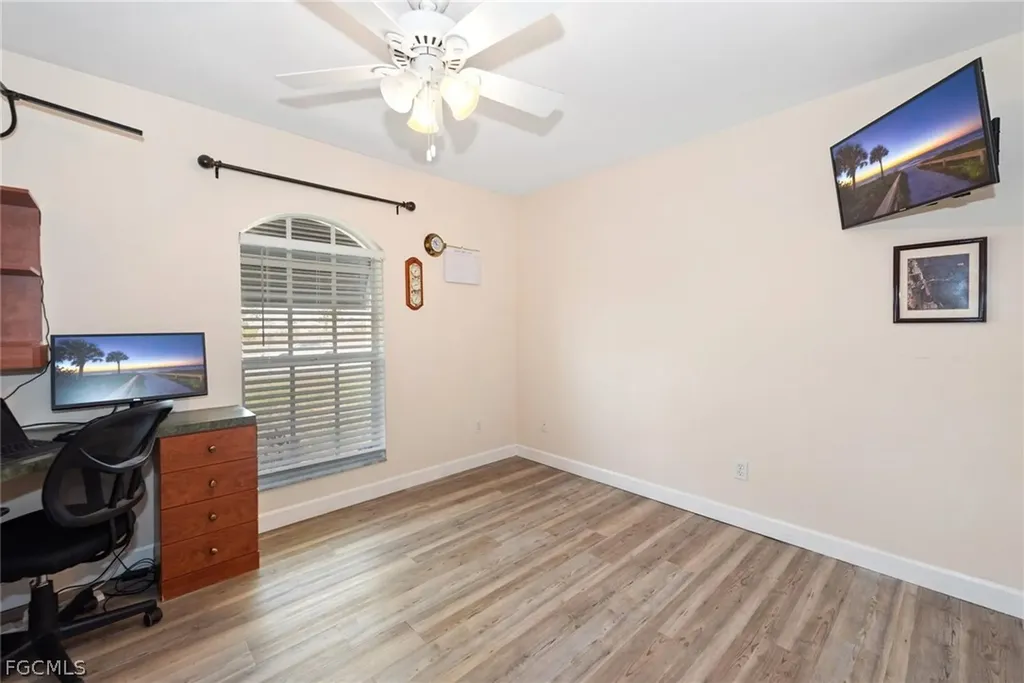 2939 NW 4th Place Cape Coral FL 33993