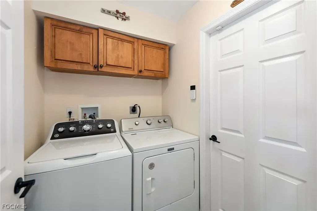 2939 NW 4th Place Cape Coral FL 33993