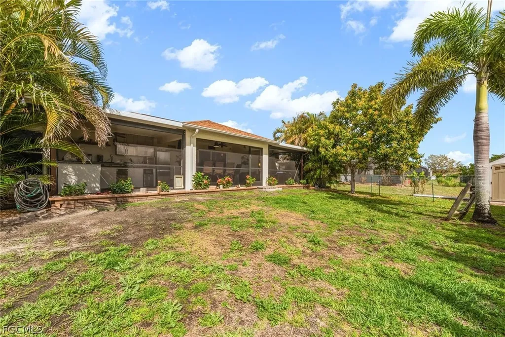 2939 NW 4th Place Cape Coral FL 33993