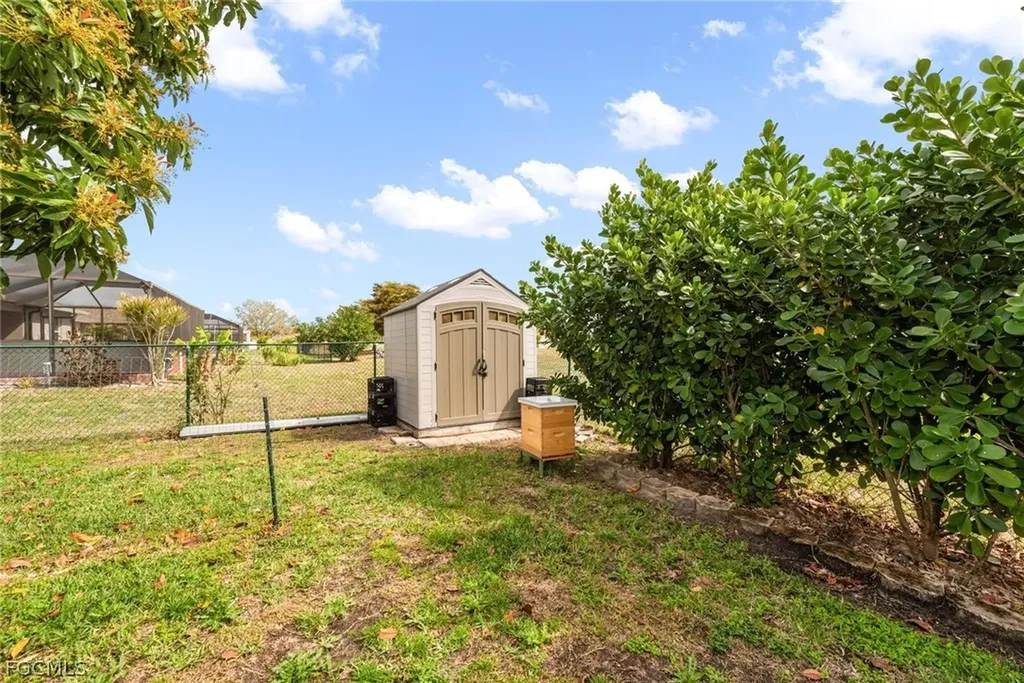 2939 NW 4th Place Cape Coral FL 33993