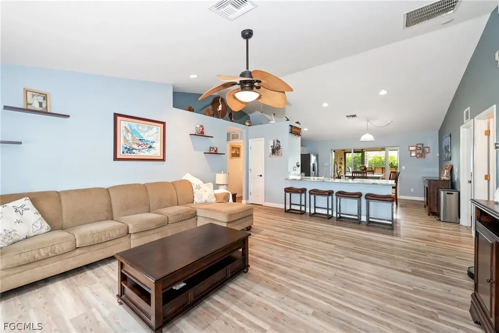 2939 NW 4th Place Cape Coral FL 33993