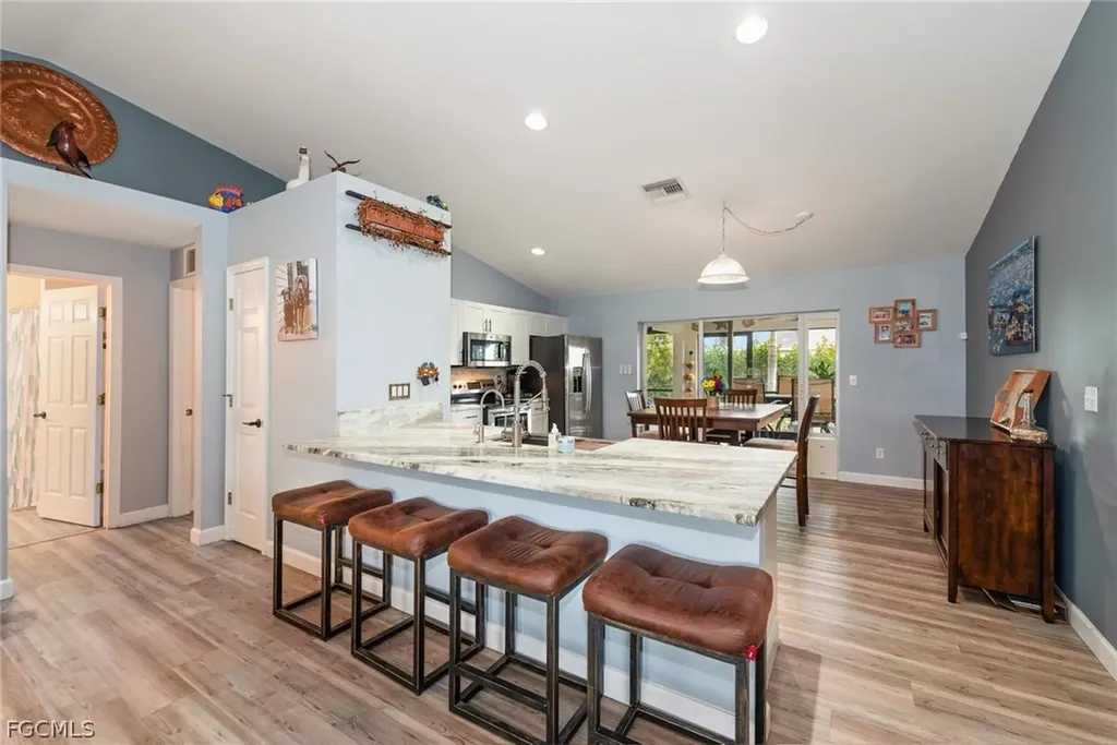 2939 NW 4th Place Cape Coral FL 33993