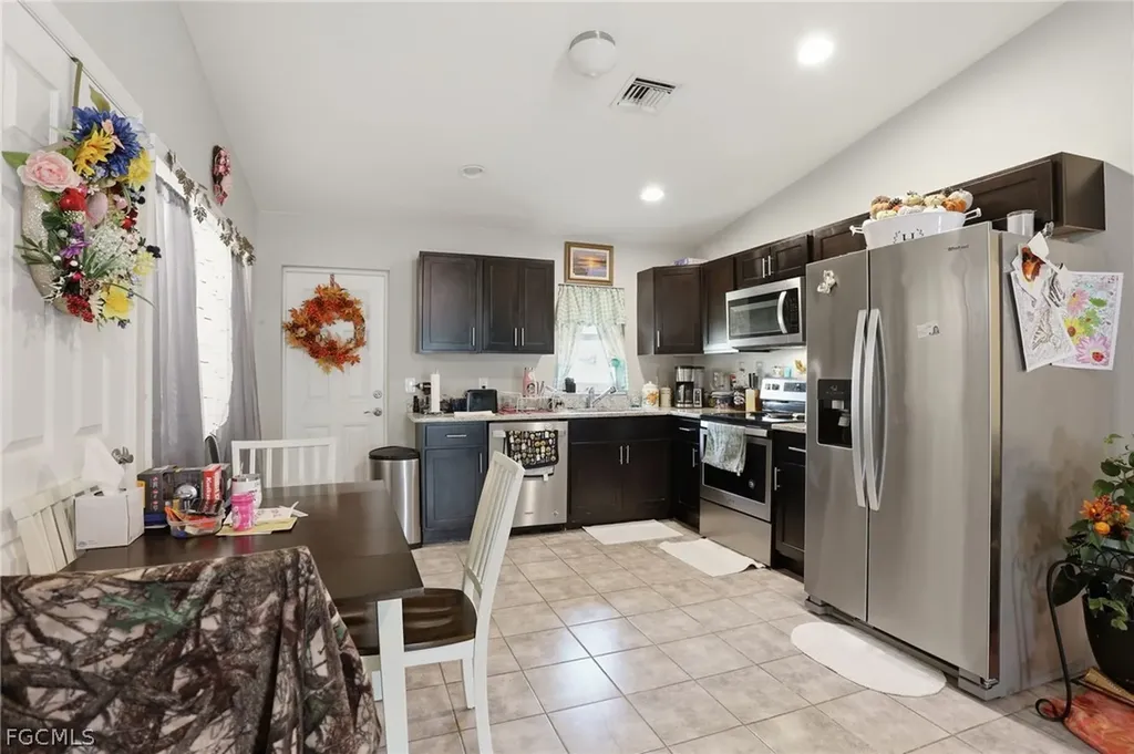 6031 N Moss Circle Labelle FL 33935