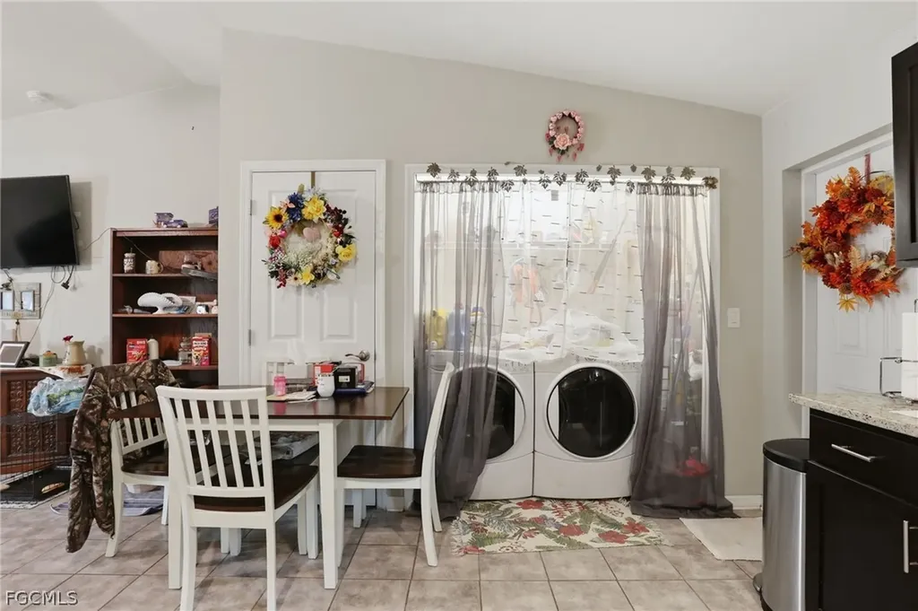 6031 N Moss Circle Labelle FL 33935