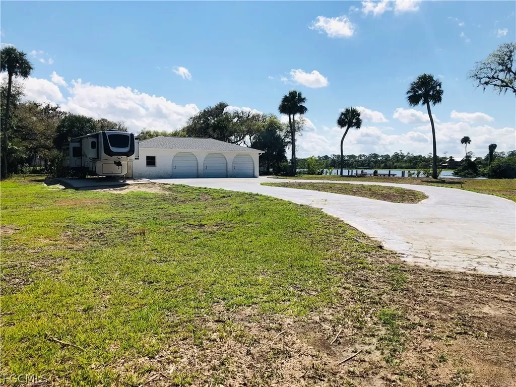 17500 Taylor Road Alva FL 33920