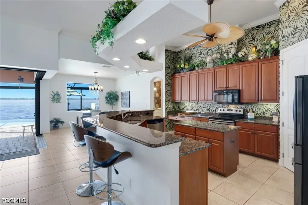 3115 SE 22nd Place Cape Coral FL 33904