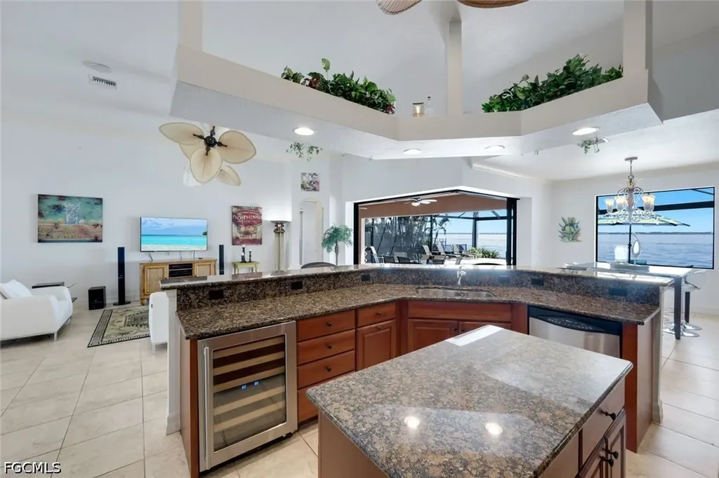 3115 SE 22nd Place Cape Coral FL 33904