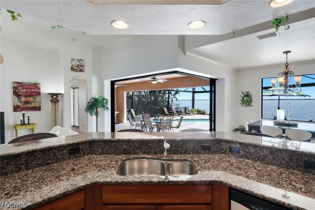 3115 SE 22nd Place Cape Coral FL 33904