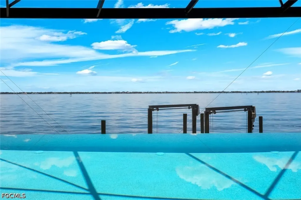 3115 SE 22nd Place Cape Coral FL 33904