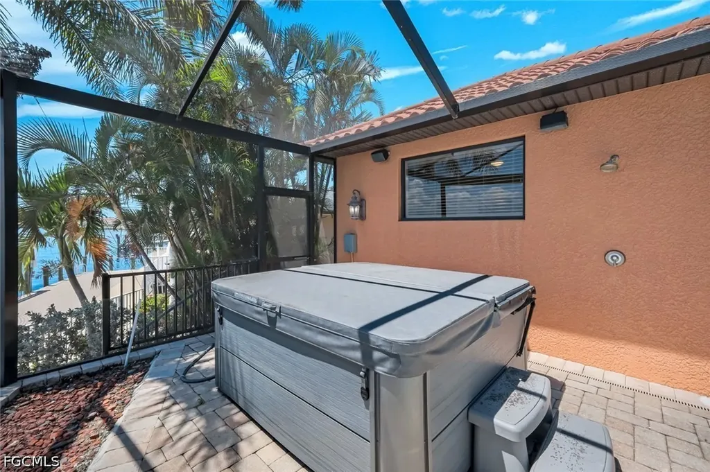 3115 SE 22nd Place Cape Coral FL 33904