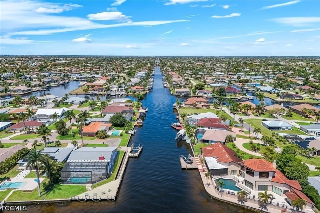 3115 SE 22nd Place Cape Coral FL 33904