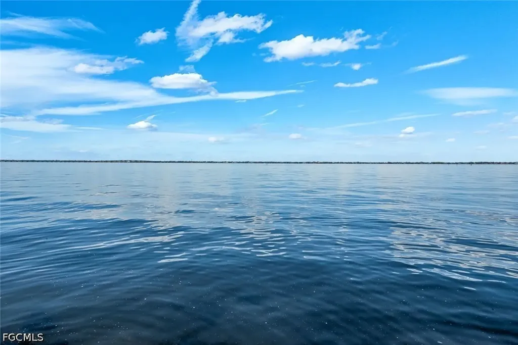 3115 SE 22nd Place Cape Coral FL 33904
