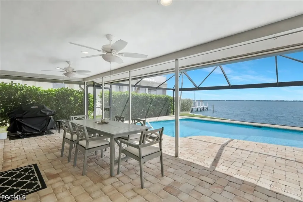3111 SE 22nd Place Cape Coral FL 33904