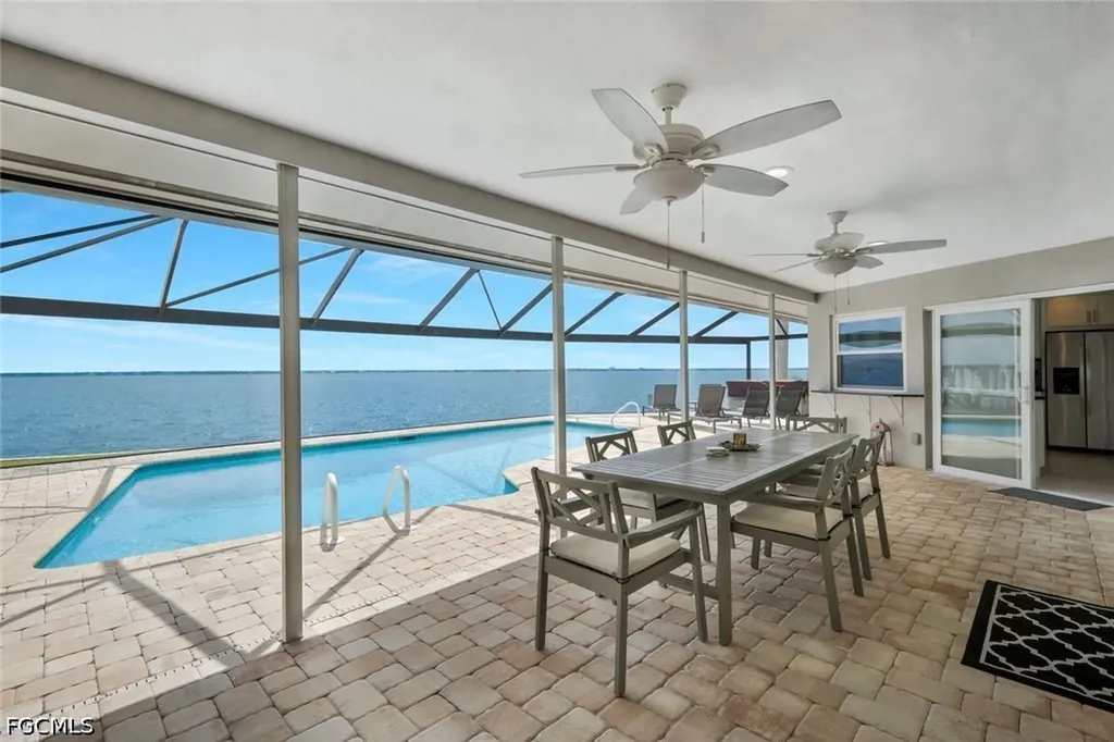 3111 SE 22nd Place Cape Coral FL 33904