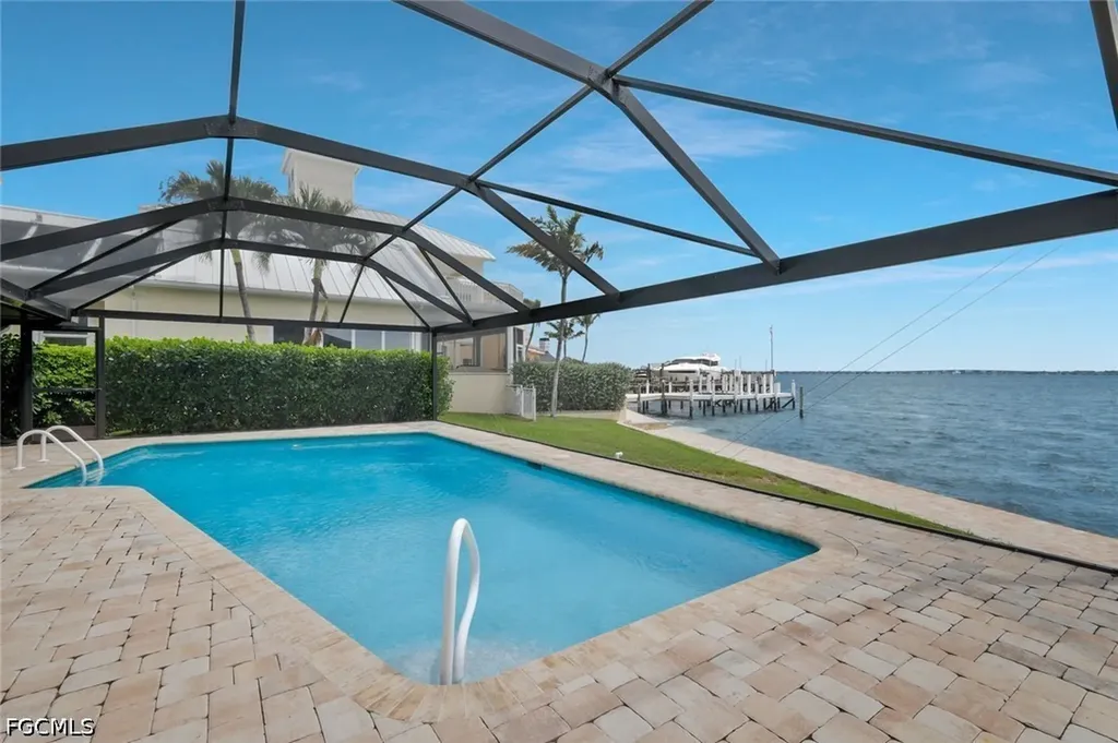 3111 SE 22nd Place Cape Coral FL 33904