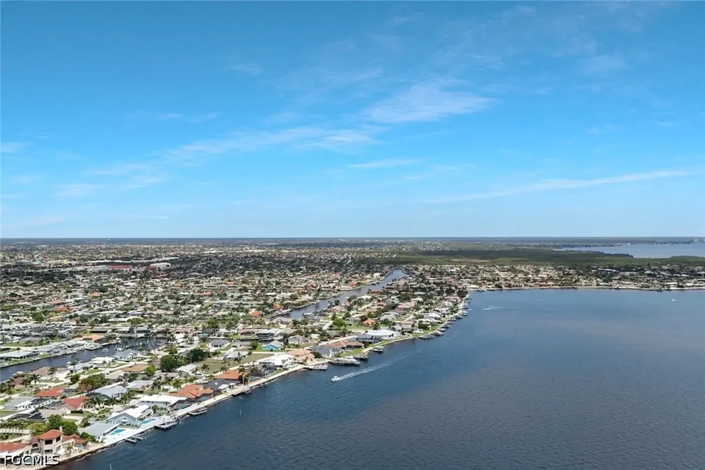 3111 SE 22nd Place Cape Coral FL 33904