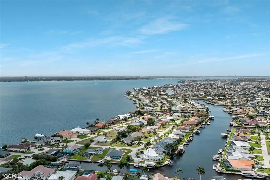 3111 SE 22nd Place Cape Coral FL 33904