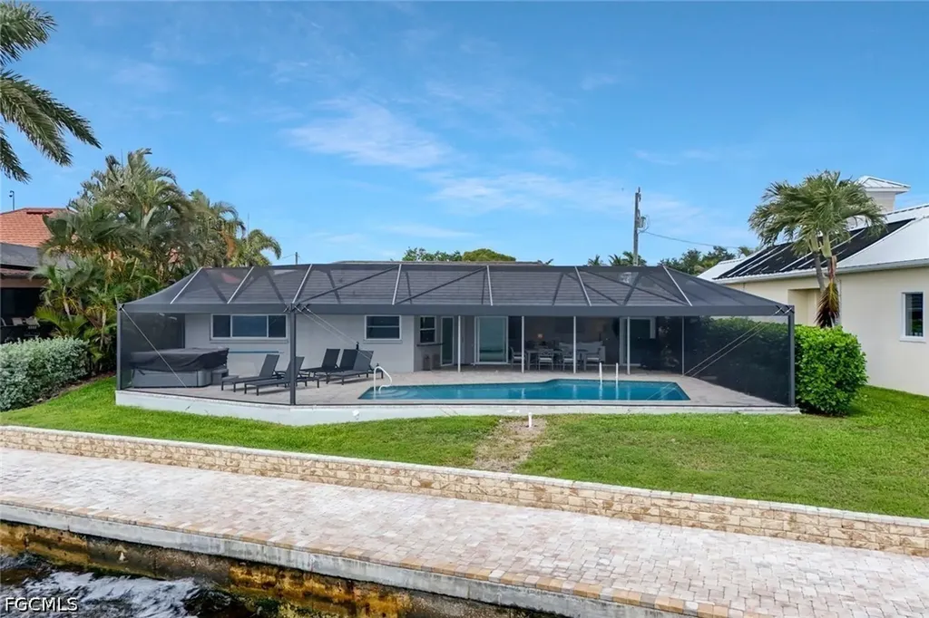 3111 SE 22nd Place Cape Coral FL 33904
