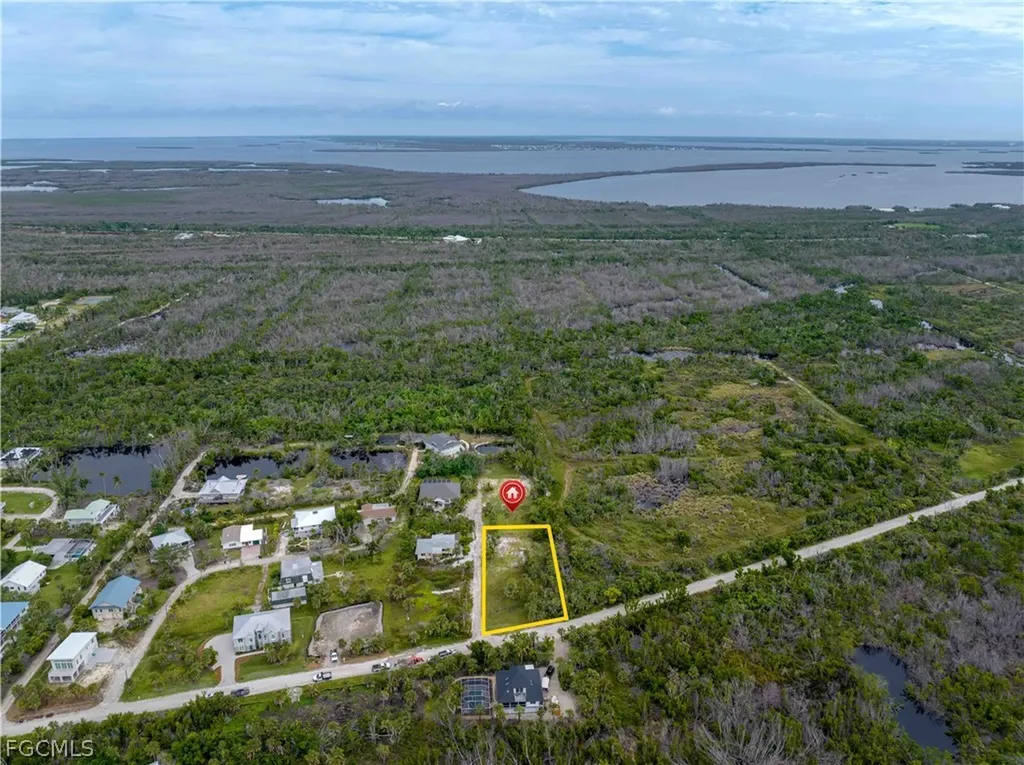 393 & 401 Raintree Place Sanibel FL 33957