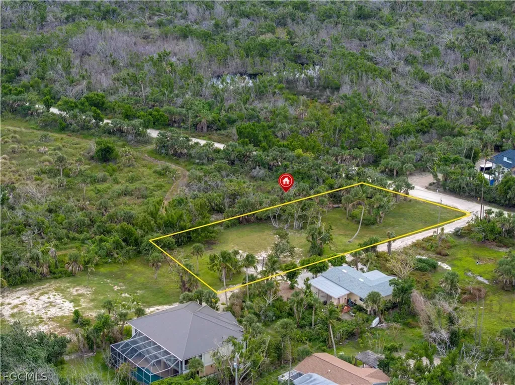 393 & 401 Raintree Place Sanibel FL 33957