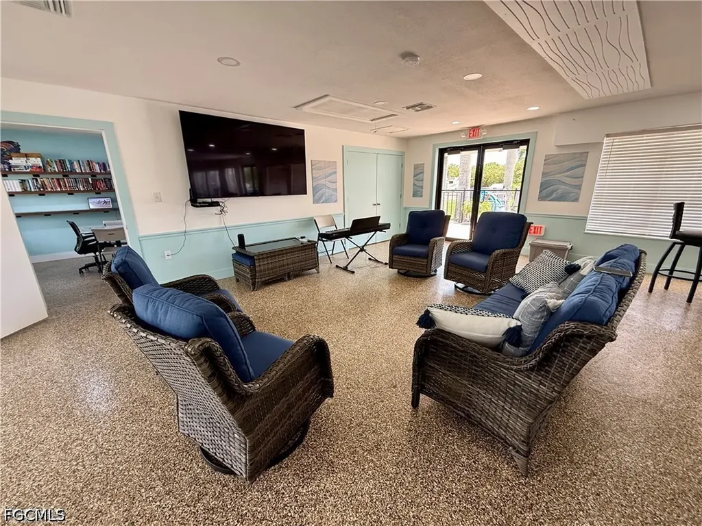 52 Doubloon Way Fort Myers Beach FL 33931