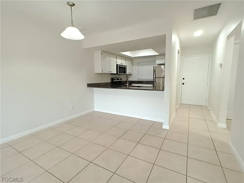 630-636 SE 13th Place Cape Coral FL 33990
