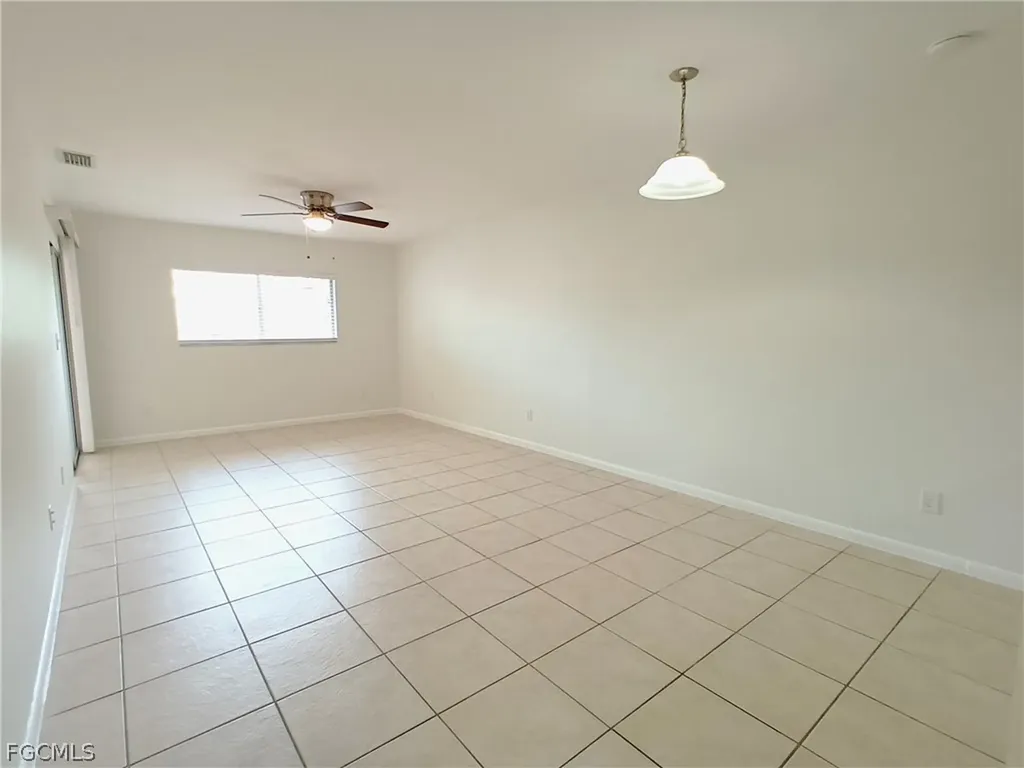 630-636 SE 13th Place Cape Coral FL 33990