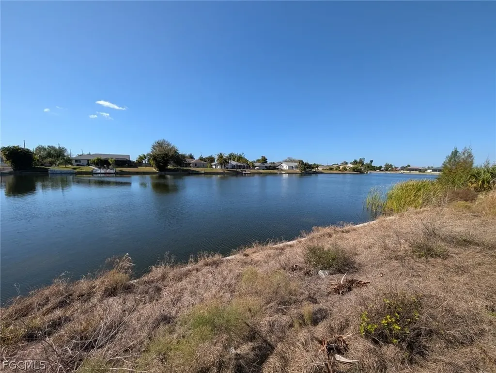 314 SW 21st Avenue Cape Coral FL 33991