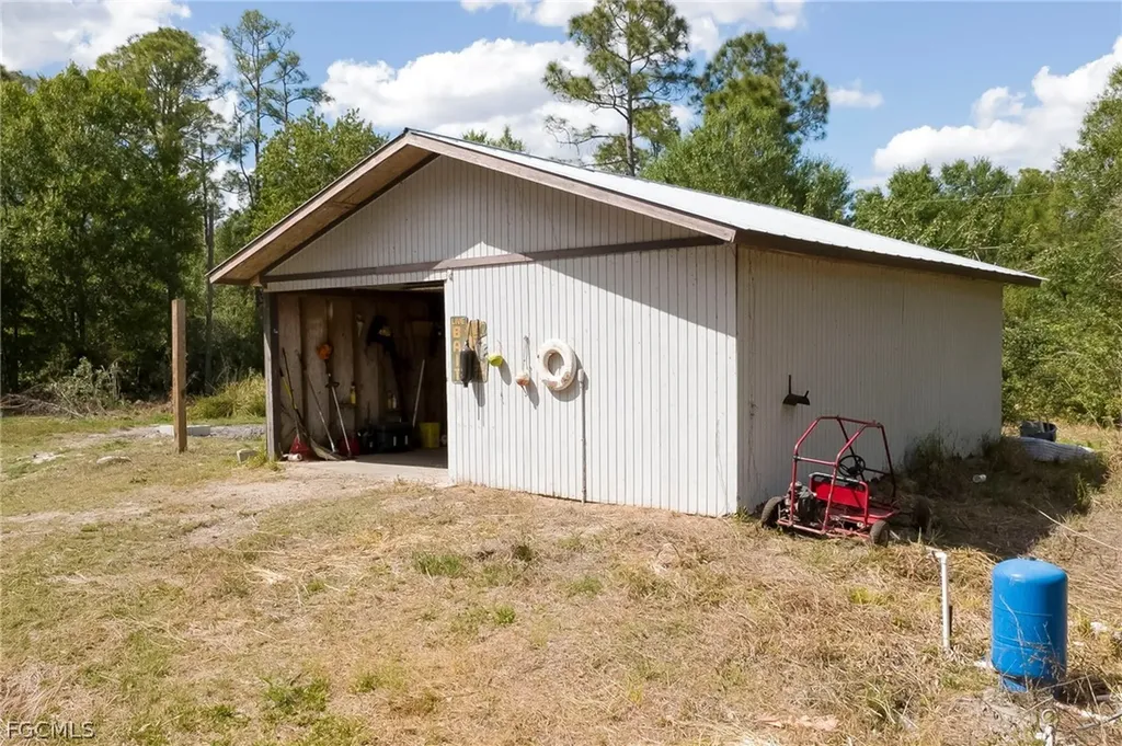 1063 Debbie Lane Labelle FL 33935