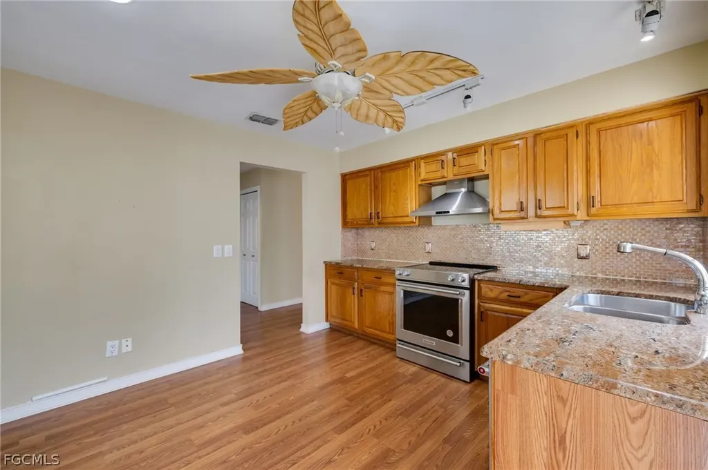 5844 Crabwood Court Fort Myers FL 33919