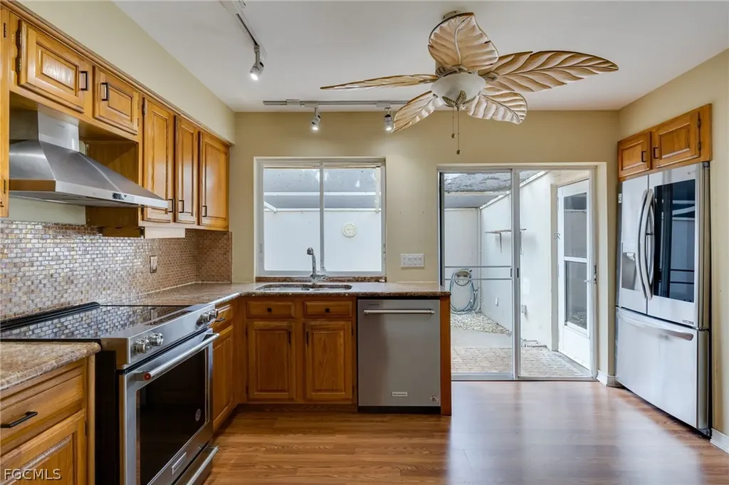 5844 Crabwood Court Fort Myers FL 33919