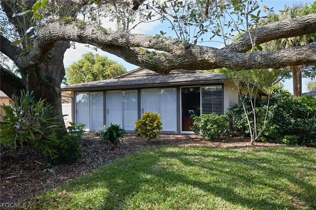 5844 Crabwood Court Fort Myers FL 33919