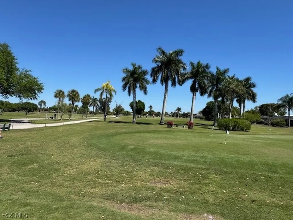5844 Crabwood Court Fort Myers FL 33919