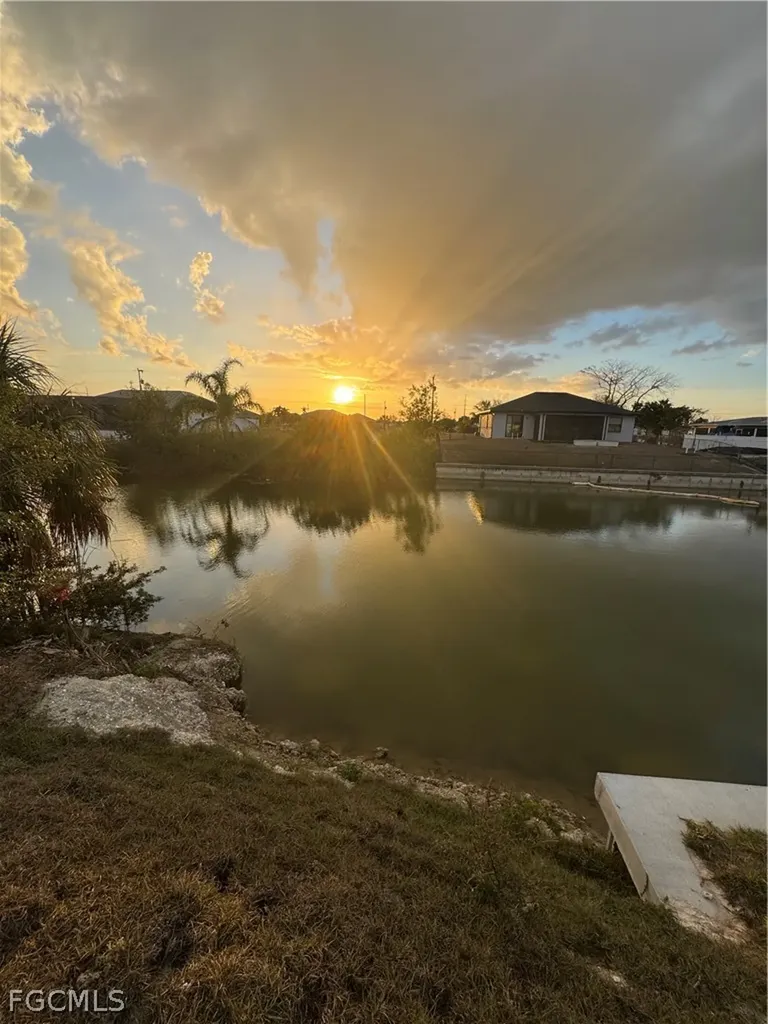 1020 NE 1 Place Cape Coral FL 33909
